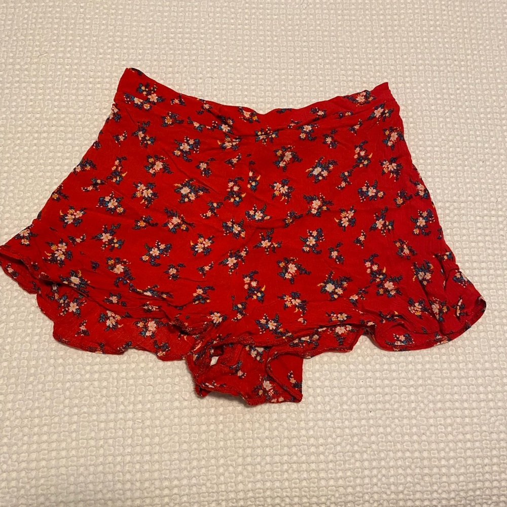 Floral Red Women's Shorts